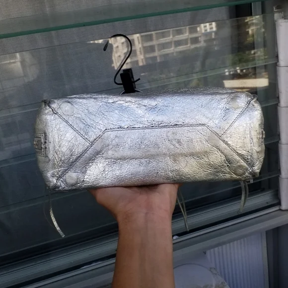 BALENCIAGA Metallic Calfskin Papier Mini A4 Tote Silver - Picture 12 of 15